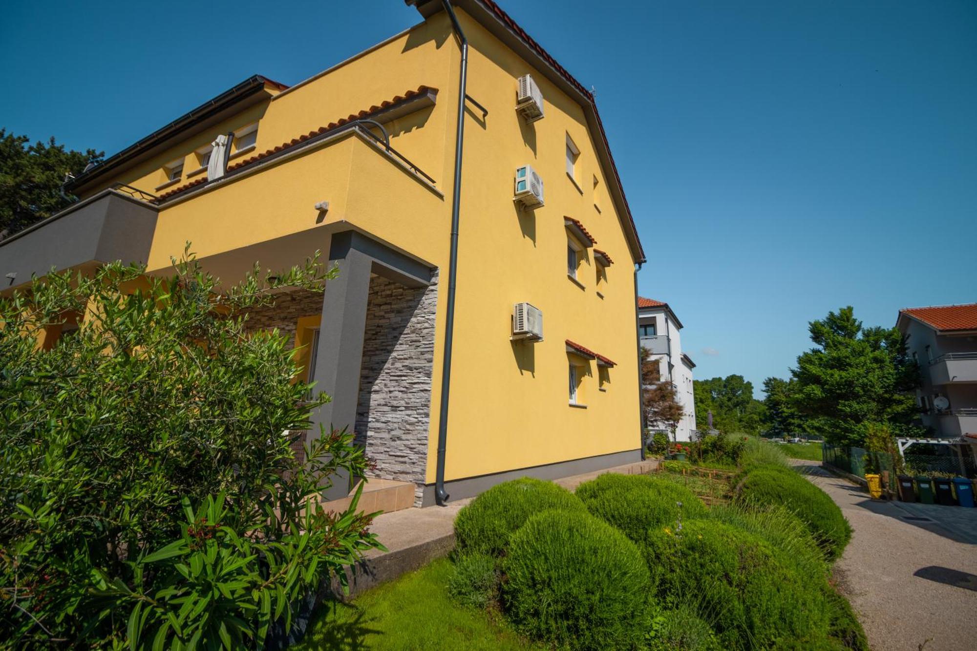 Apartments Gracia Baška Εξωτερικό φωτογραφία