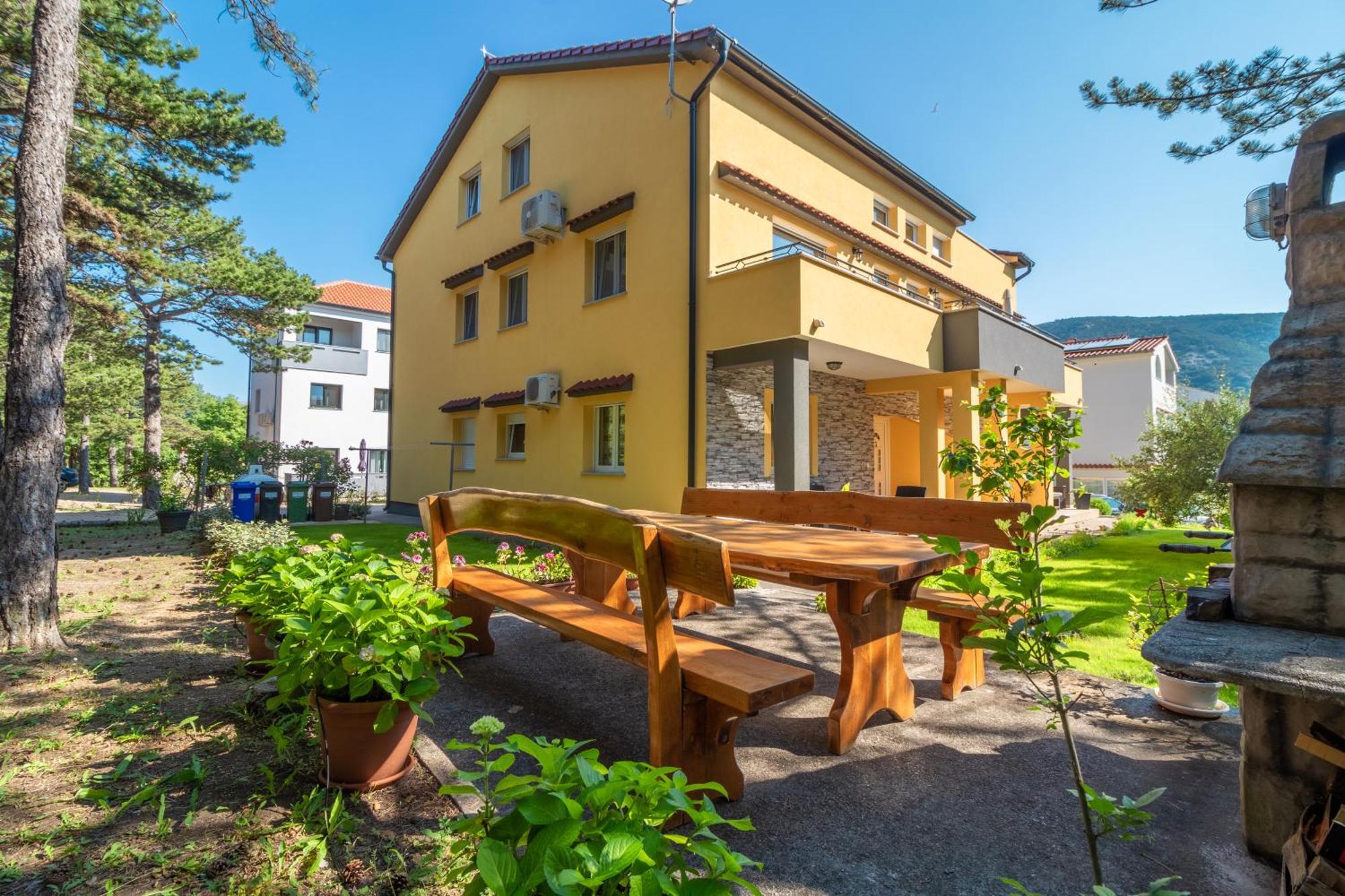 Apartments Gracia Baška Εξωτερικό φωτογραφία